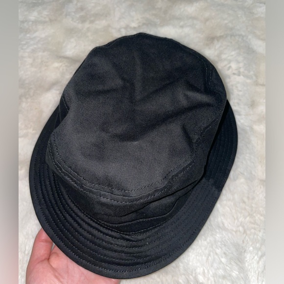 Adidas bucket hat - Picture 5 of 7